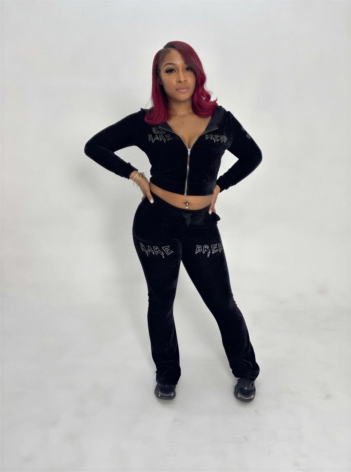 SIGNATURE BLACK VELVET SET