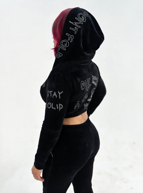 SIGNATURE BLACK VELVET SET